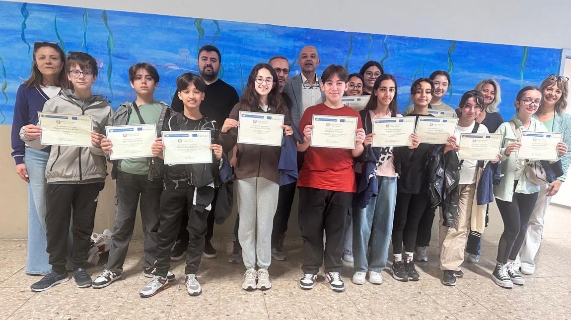 Okulumuz Öğrencileri Erasmus Projesi Kapsamında İtalya Milano'da....